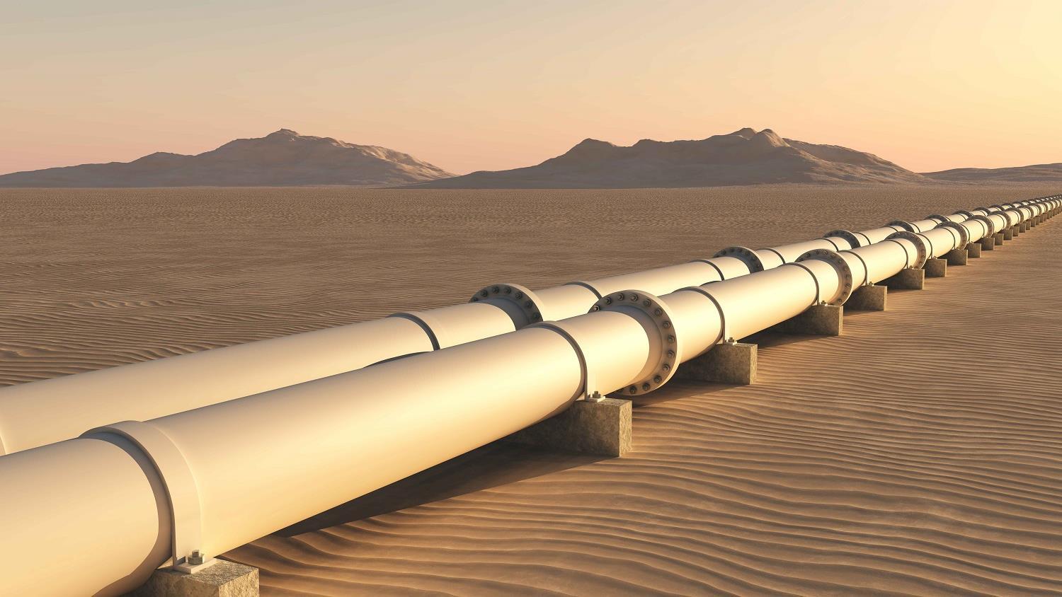 Long-distance transmission pipelines in a desert environment